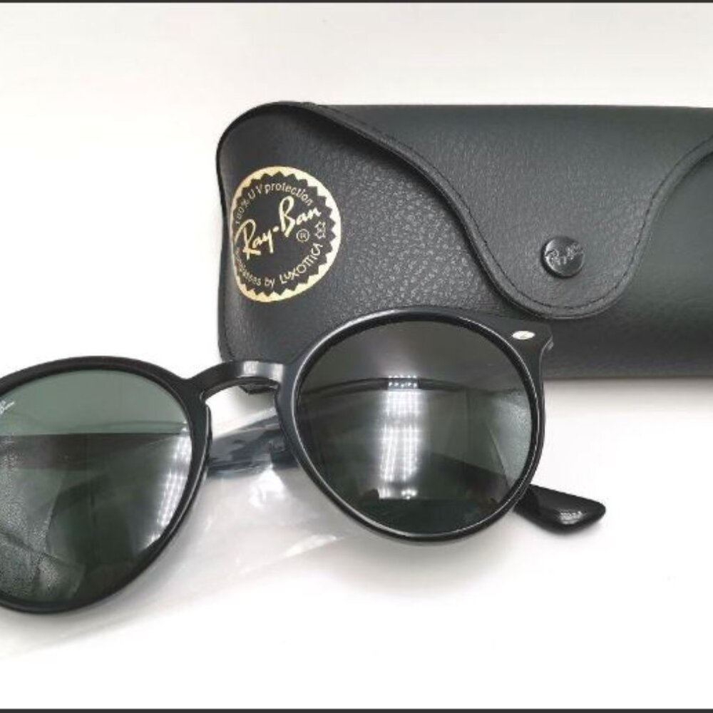 Ray-Ban Black Frame Sunglasses with Dark Green Lenses